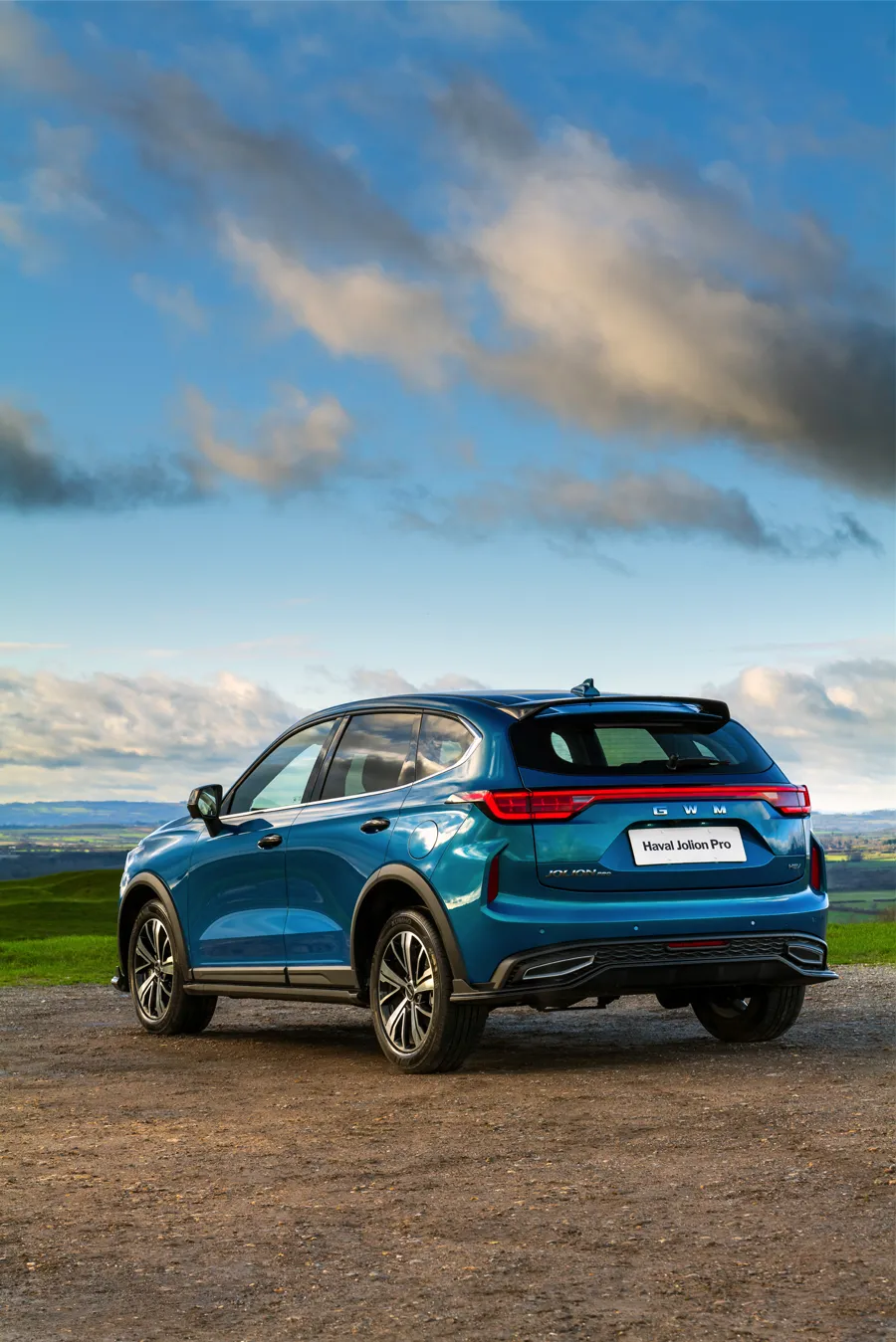 Haval Jolion Pro Arctic Blue rear sunset