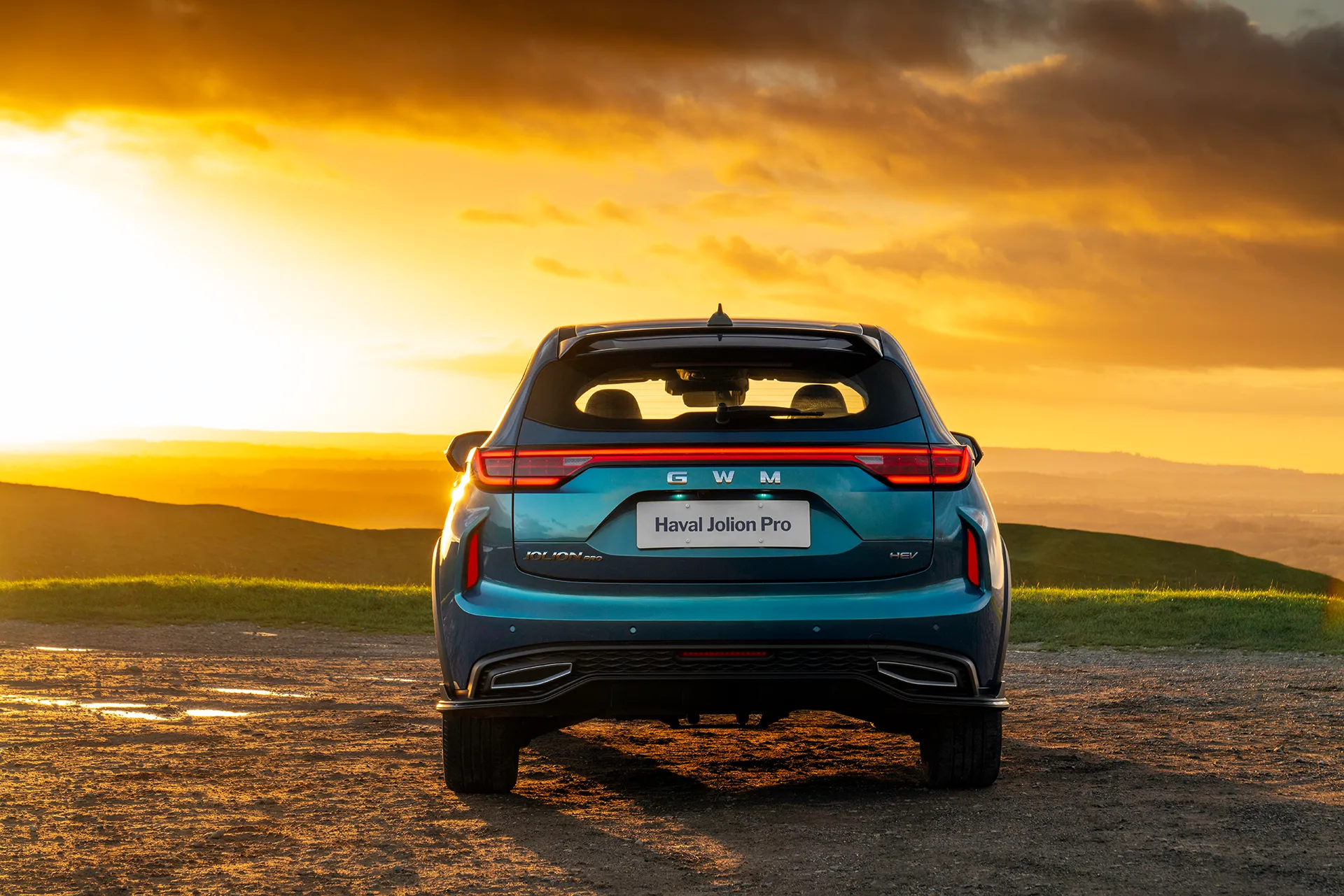 Haval Jolion Pro rear sunset